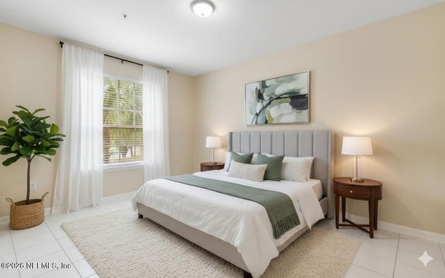 Building Photo - 10550 Baymeadows Rd