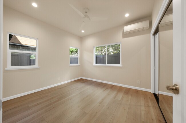 Downstairs Bedroom 2 - 1729 Keeaumoku St