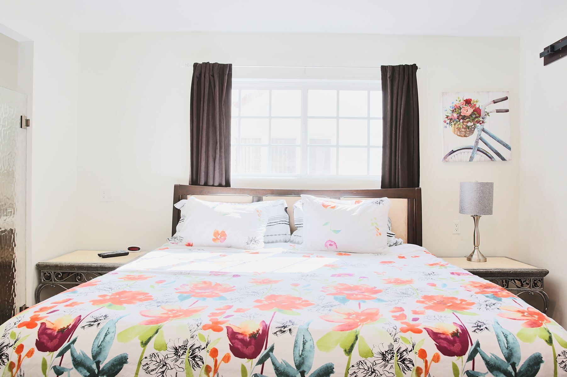 Master bedroom king size bed - 446 S Almont Dr