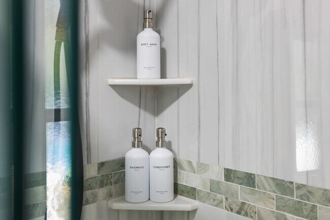 Building Photo - 10366 NW 15th St