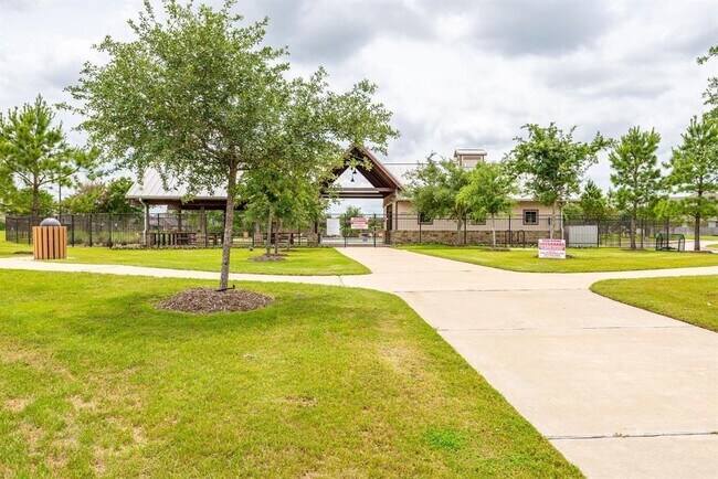 Building Photo - 2008 Glenwick Manor Ln