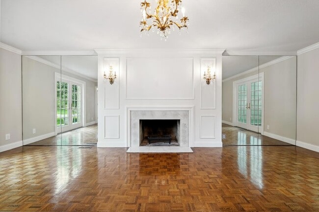 Building Photo - 5721 Londonderry Rd