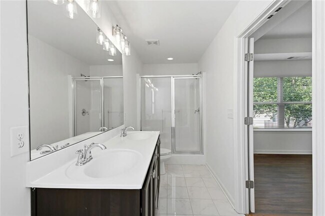 Building Photo - 2705 Avanti Way