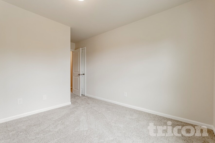 Building Photo - 18 Iron Horse Ct