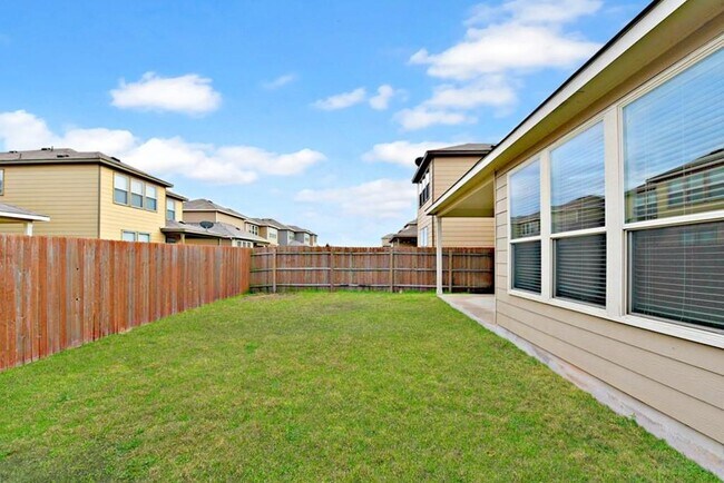 Building Photo - 16015 Remington Reserve Way