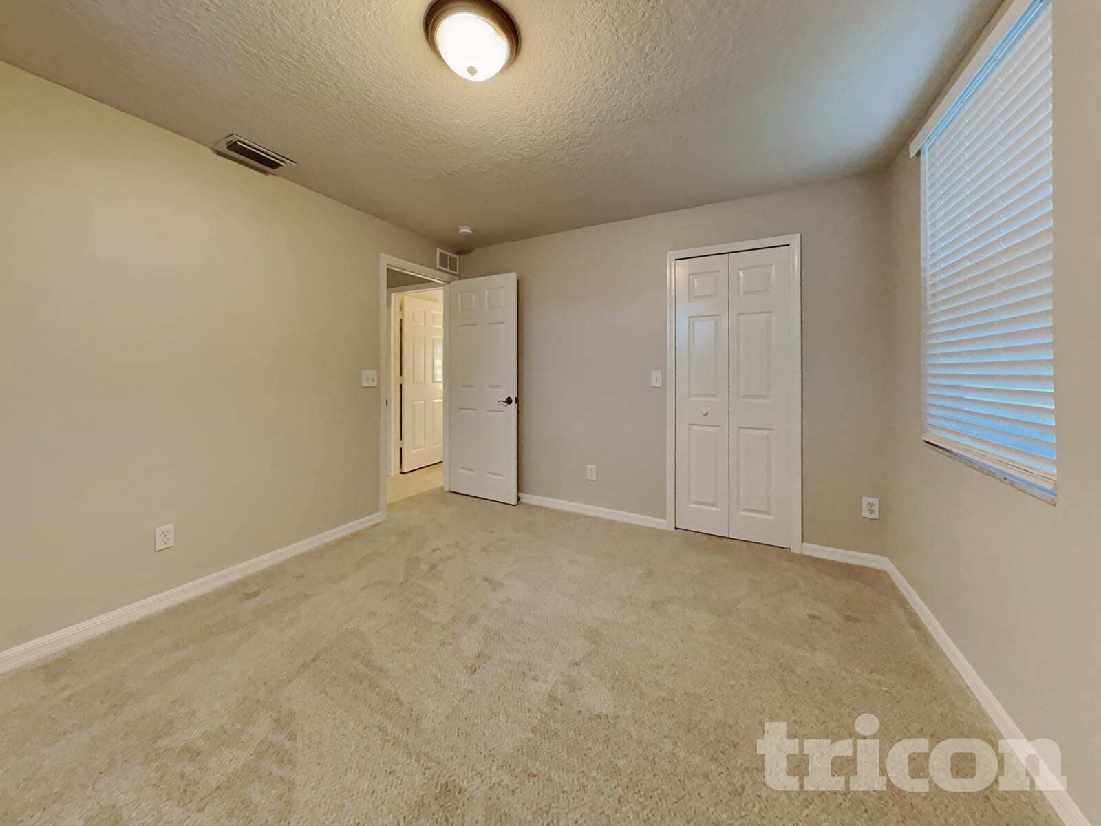 Building Photo - 14926 Deer Meadow Dr