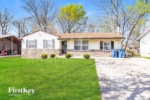 Building Photo - 20 Sungrove Dr