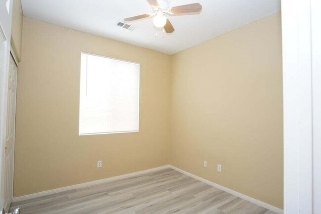 Building Photo - 37648 Beeston Ct