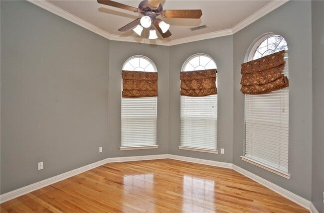 Building Photo - 5304 S 44th St