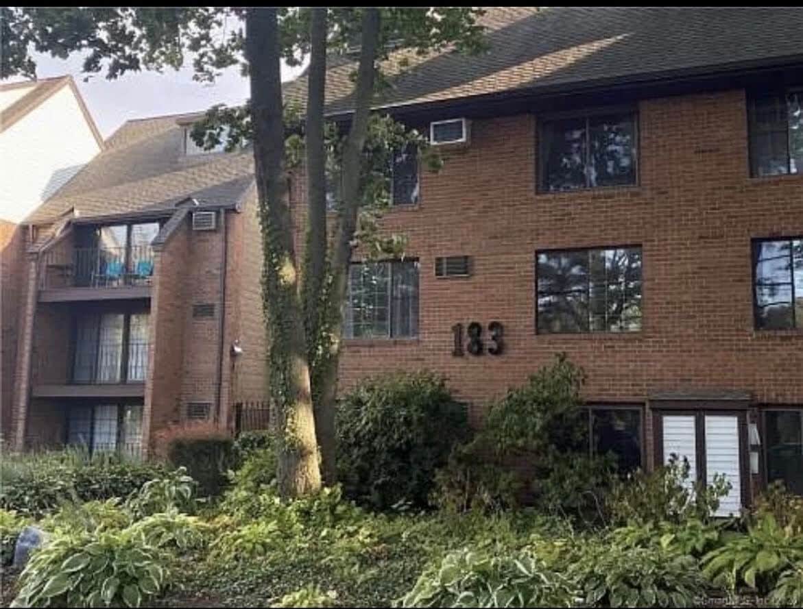 Building Photo - 183 Loomis Dr