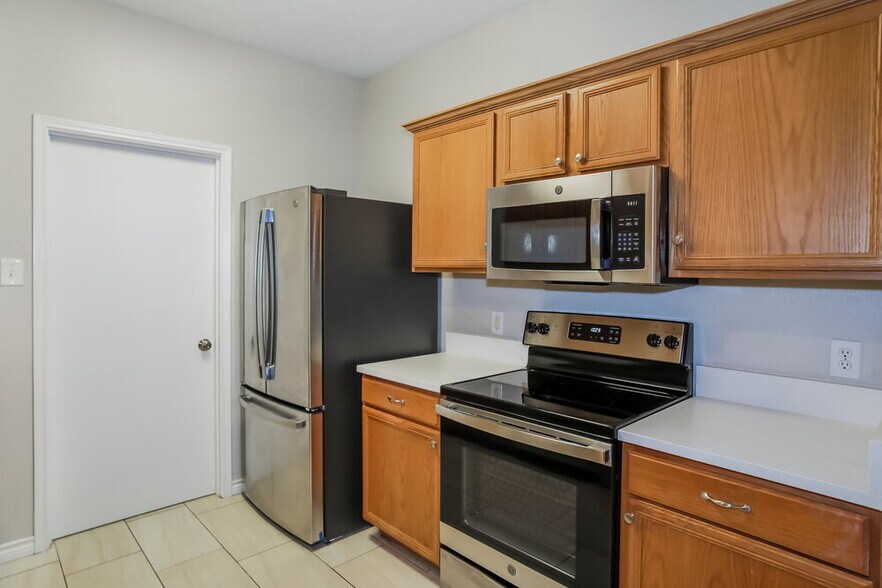 Building Photo - 2628 Fondren Rd