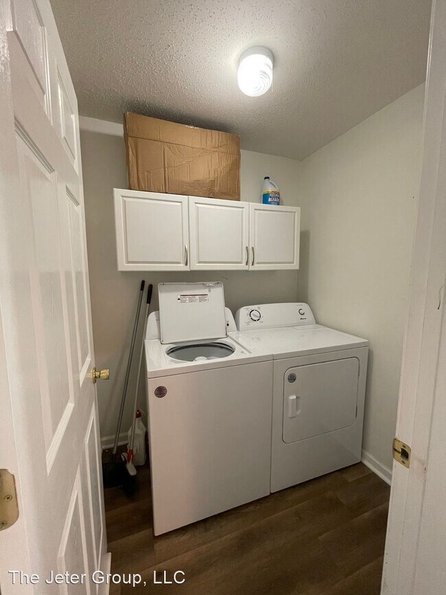 Building Photo - 3 br, 2 bath House - 2930 McNeil Road