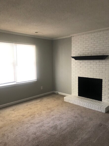 Building Photo - 4407 Graceland Ct