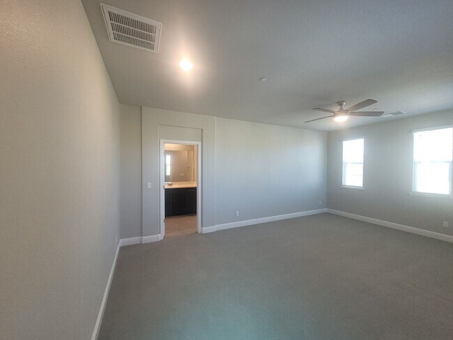 Building Photo - New home in Rancho Cordova in Veranda at S...