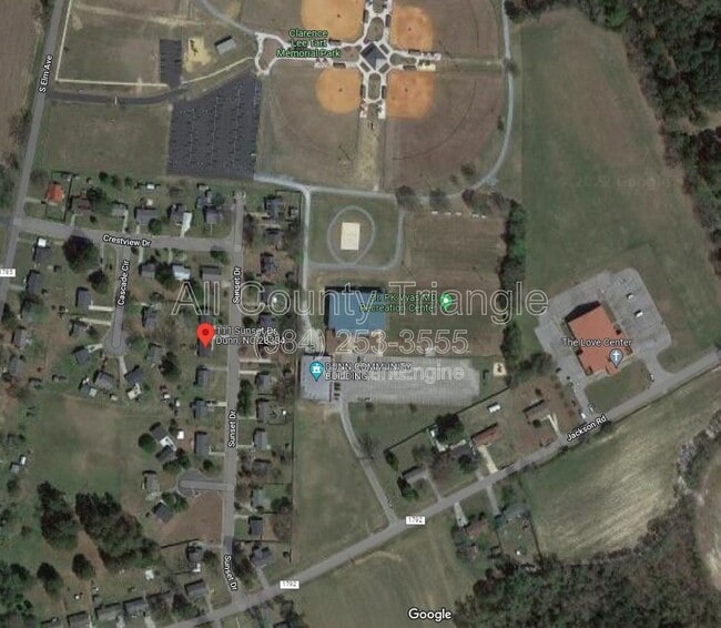 Building Photo - 111 Sunset Dr