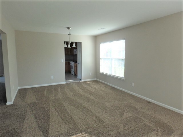 Building Photo - 708 Willow Bay Dr