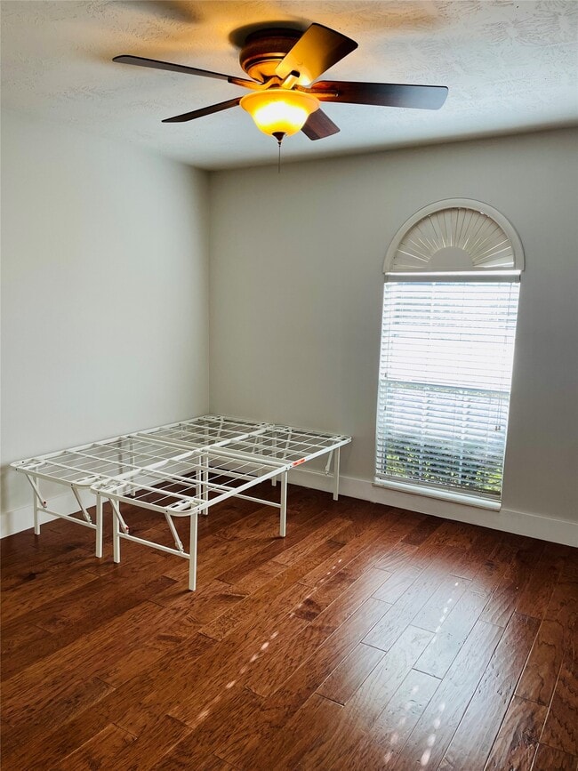 Building Photo - 3405 Kleberg Ct
