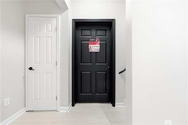 Building Photo - 3330 Spencer St