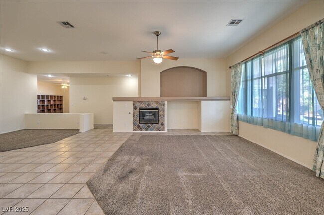 Building Photo - 10504 Narra Pl