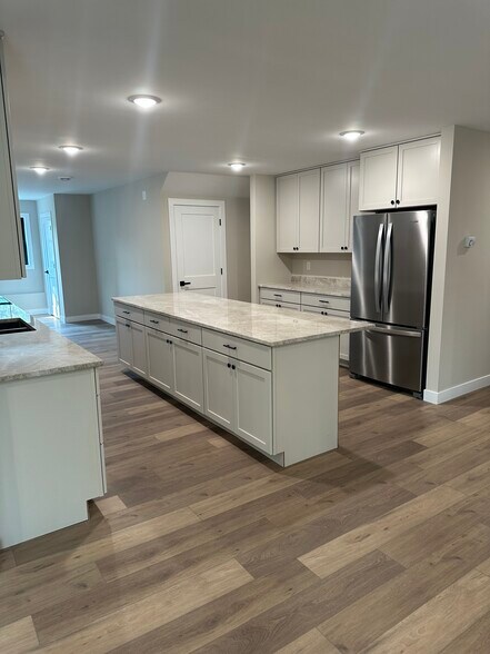 Building Photo - 1504 Lower Trentwood Cir NE