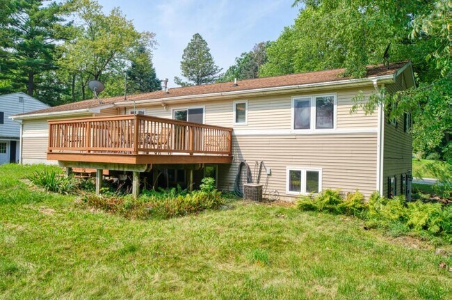 Building Photo - 3620 Zimmer Rd