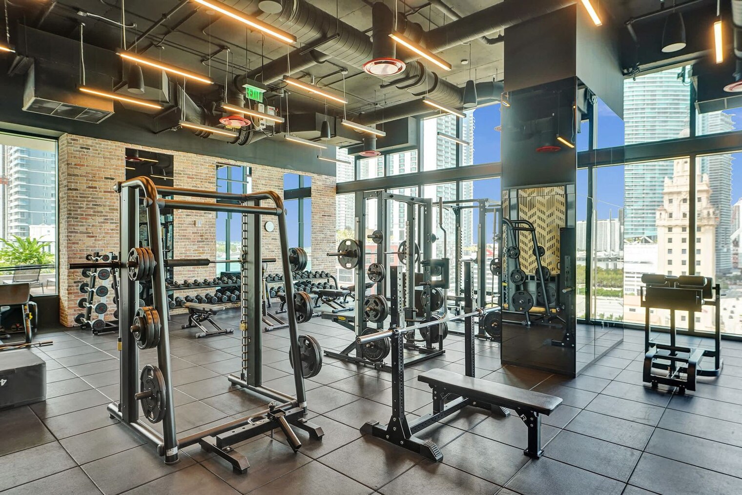 Building Photo - 398 NE 5th St