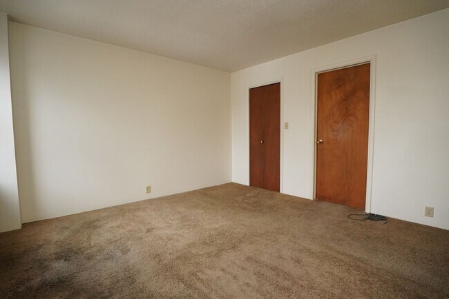 Building Photo - 310 N Michigan St