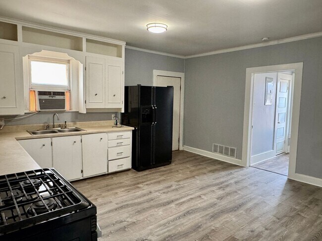 Building Photo - Charming 3 Bedroom Home For Rent in Slaton!