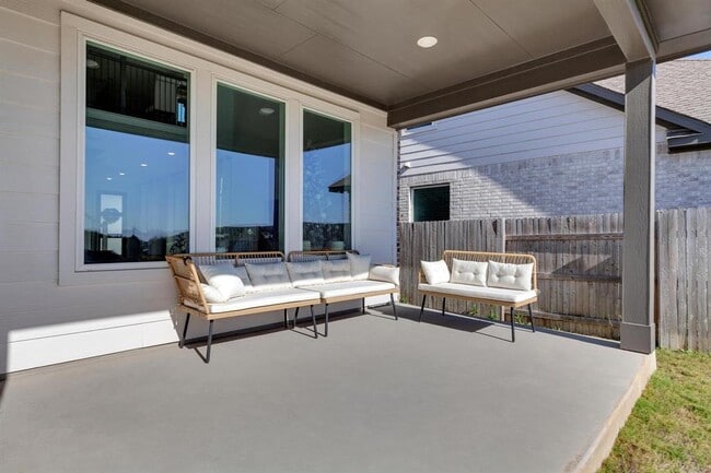 Building Photo - 3615 Twin Glades Pass