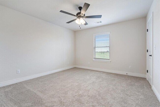 Building Photo - 6602 SW Spindle St