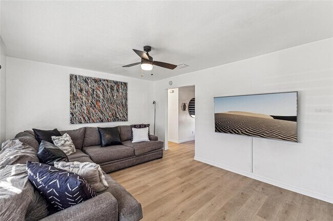 Building Photo - 2000 57th St N