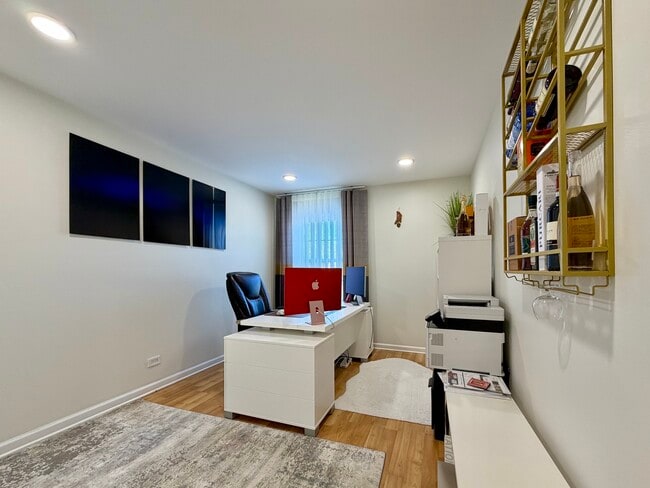 Building Photo - 2350 County Farm Ln