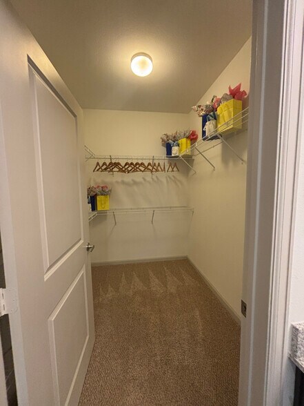 Building Photo - 1271 Sadler Drive