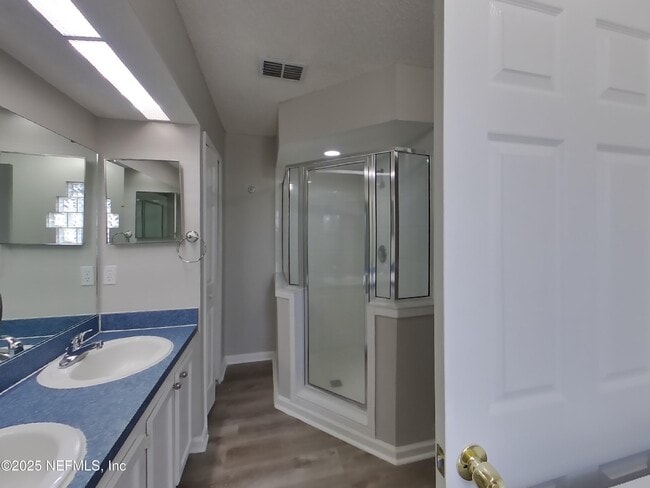 Building Photo - 477 Federal Hill Rd