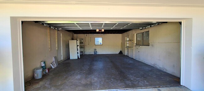 Building Photo - 1512 Picardy Cir