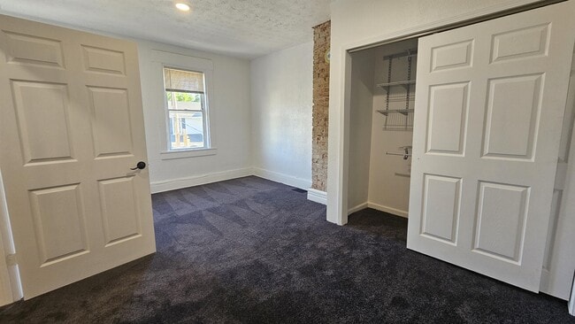 Building Photo - 415 Harrison Ave