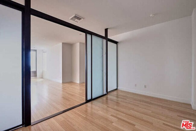 Building Photo - 3810 Wilshire Blvd