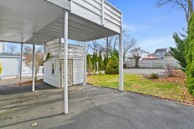 Building Photo - 8 3rd St