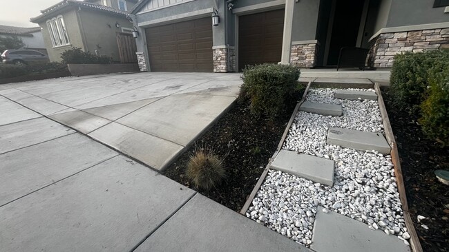 Building Photo - 6416 Callaway Dr