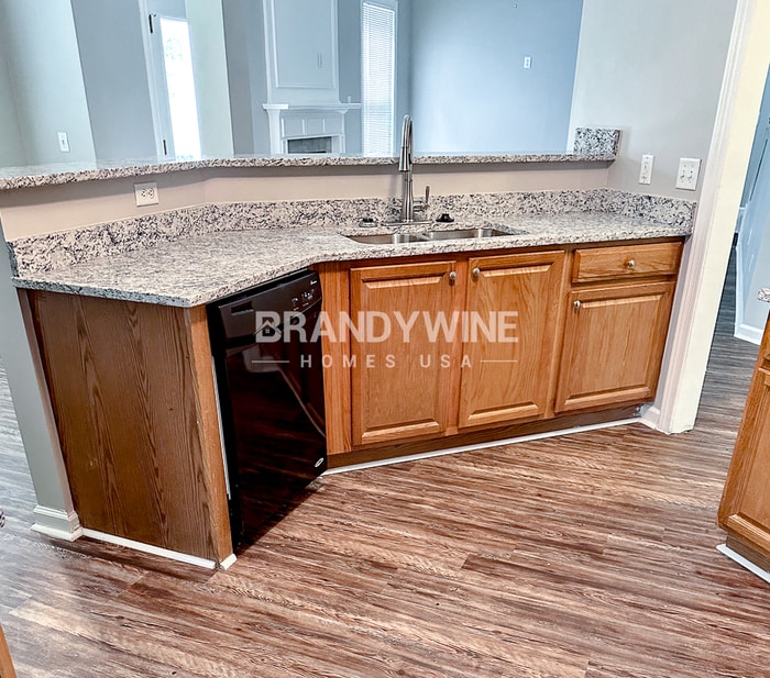 Building Photo - 5209 Lakerock Dr SW