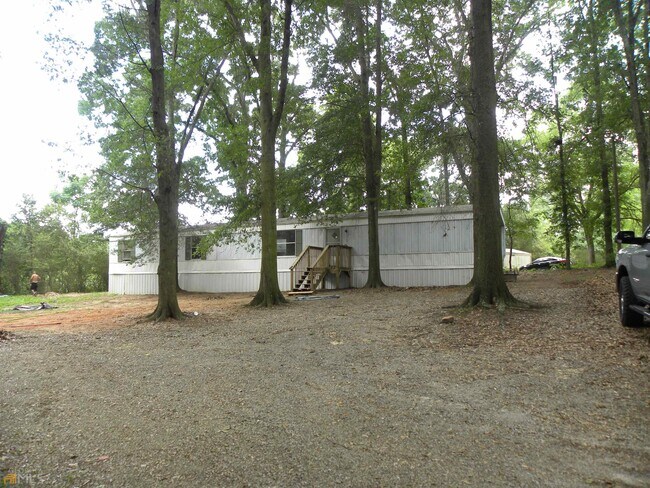 Building Photo - 204 Detter Rd