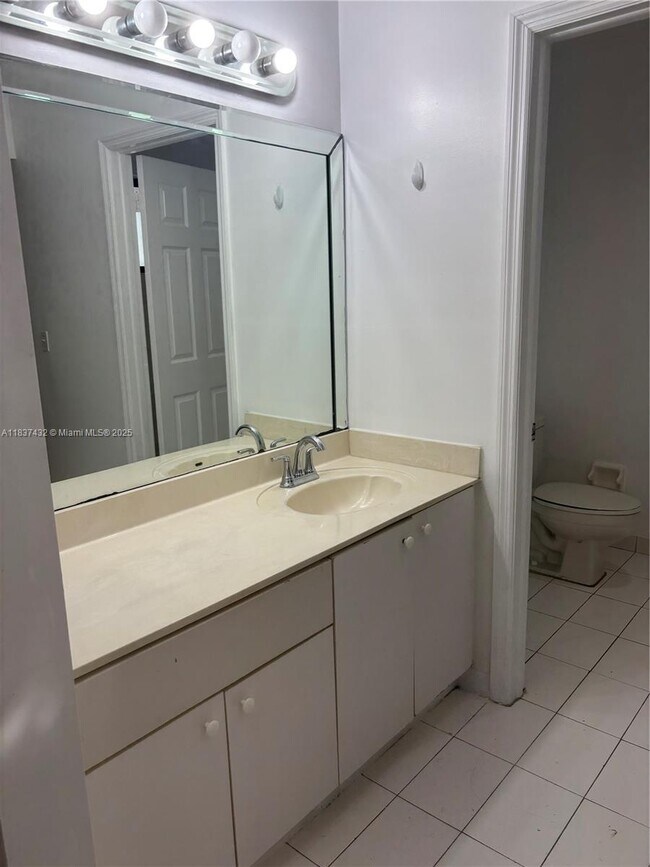 Building Photo - 9620 SW 138th Ave