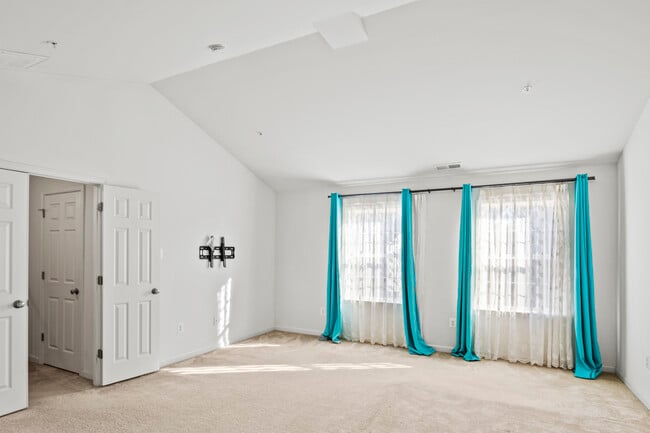 Building Photo - 5979 Cypress Springs Rd