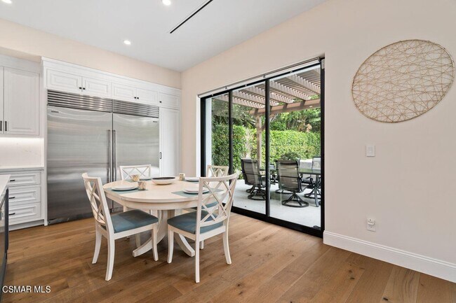 Building Photo - 12727 Landale St