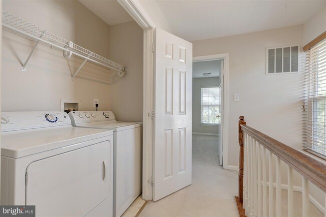 Building Photo - 6948 Banchory Ct