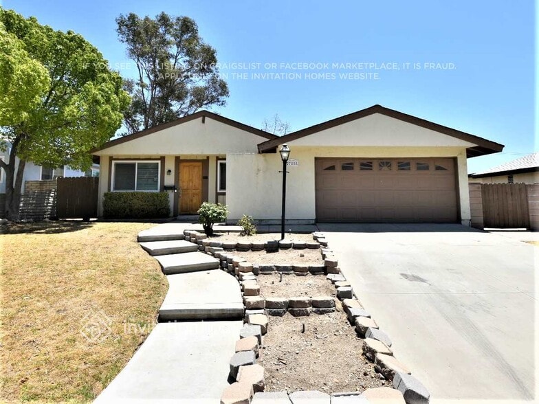 Primary Photo - 27858 Crosspath Ave