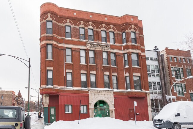 Building Photo - 1401 W Huron St