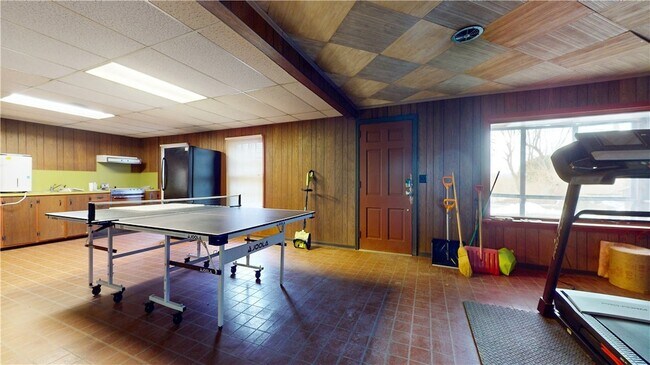 Building Photo - 102 Corson Pl