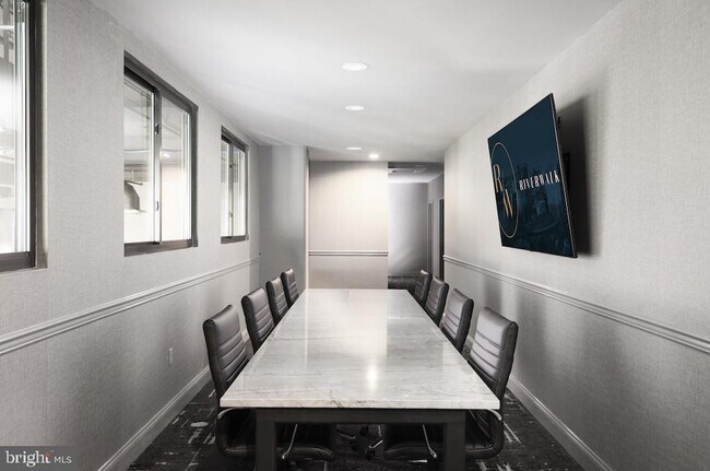 Building Photo - 60 N 23rd St