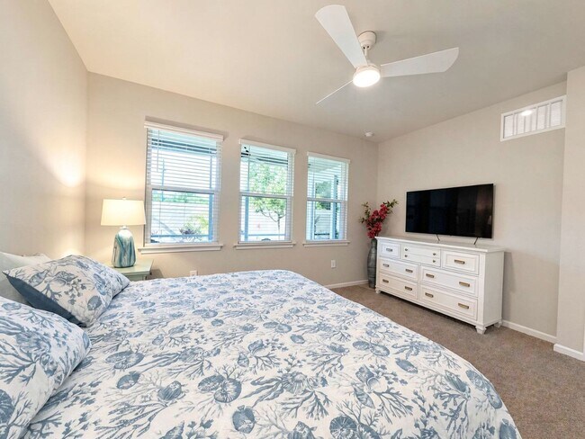 Building Photo - 4660 Arboretum Cir